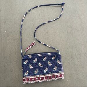 VERA BRADLEY Vintage Small Zippered Crossbody Bag Navy Paisley Quilted